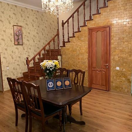 אודסה Apartment On Zhukovskogo מראה חיצוני תמונה