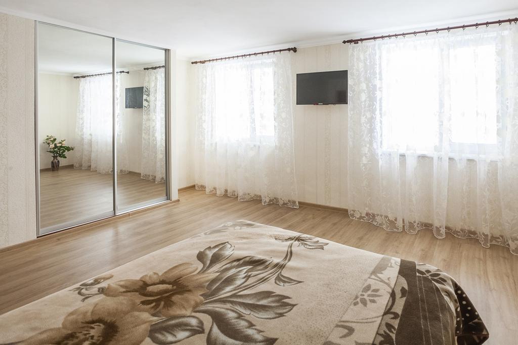 אודסה Apartment On Zhukovskogo מראה חיצוני תמונה