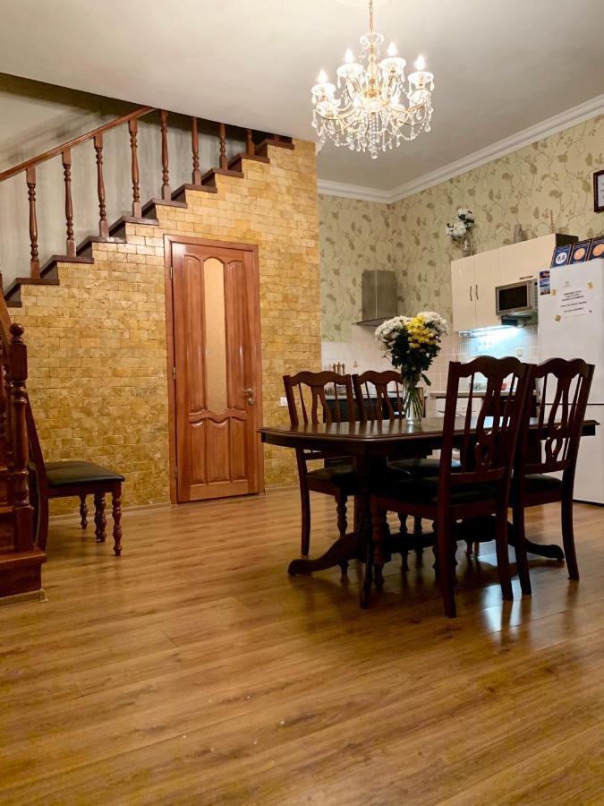 אודסה Apartment On Zhukovskogo מראה חיצוני תמונה