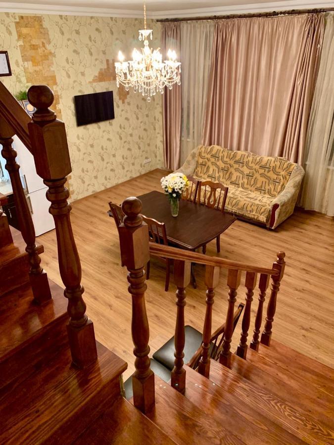 אודסה Apartment On Zhukovskogo מראה חיצוני תמונה